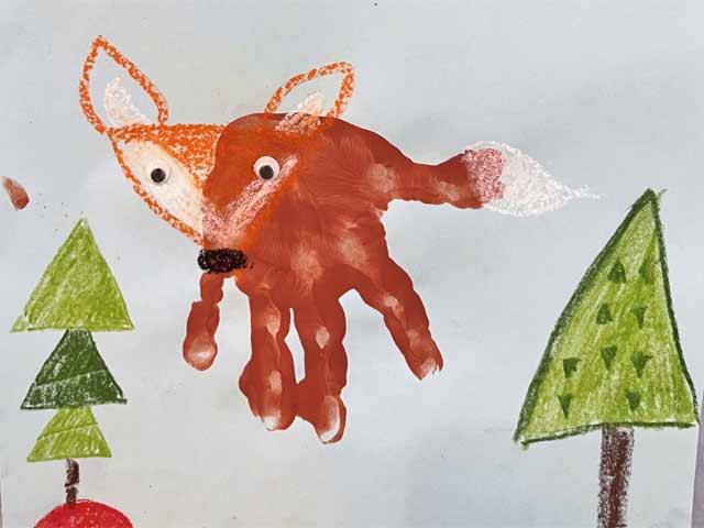 Zeichnung eines Fuchs im WAld mit Bäumen
